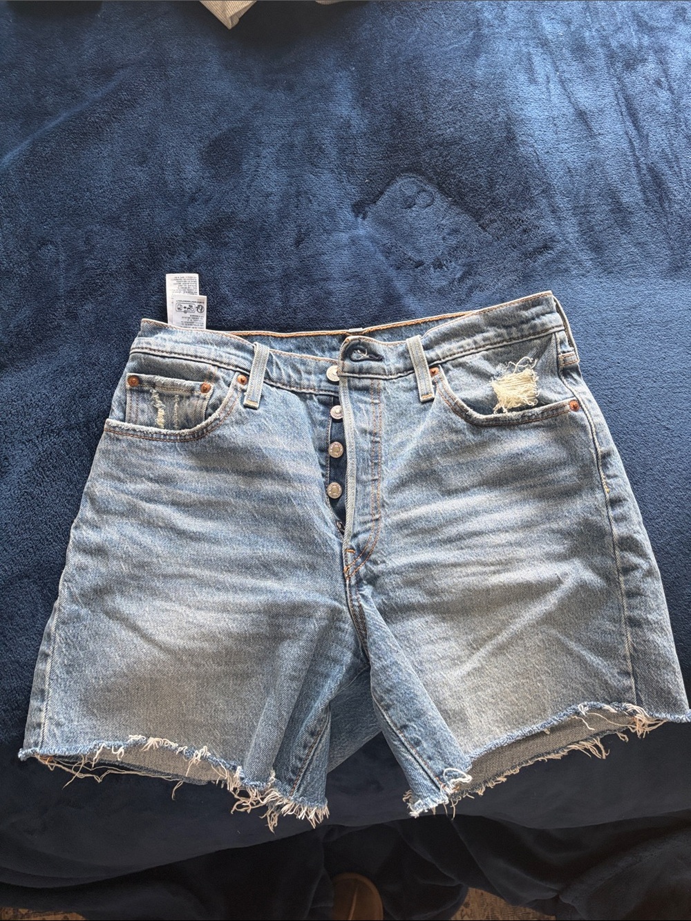 Levi’s shorts size 29